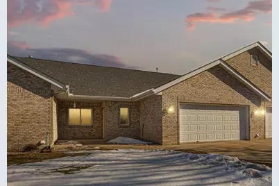 113 S West Street, Belle Plaine, MN 56011 - Photo 1