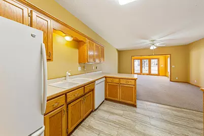 113 S West Street, Belle Plaine, MN 56011 - Photo 5