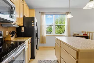 8333 Emery Pkwy N, Champlin, MN 55316 - Photo 9