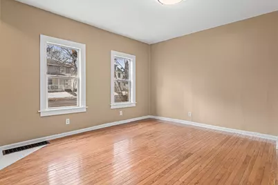 511 Edmund Avenue W, Saint Paul, MN 55103 - Photo 3