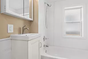 511 Edmund Ave W, Saint Paul, MN 55103 - Photo 13