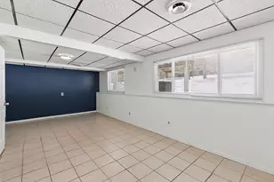 2053 Edgerton St, Maplewood, MN 55117 - Photo 39