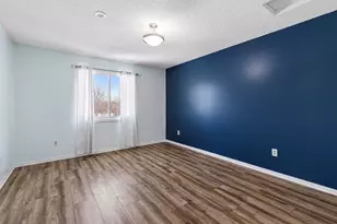 2053 Edgerton St, Maplewood, MN 55117 - Photo 33