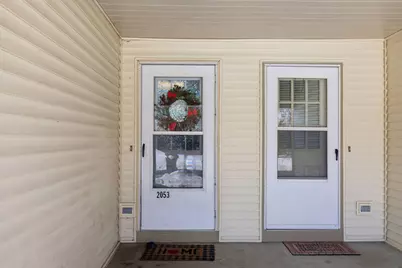 2053 Edgerton Street, Maplewood, MN 55117 - Photo 5