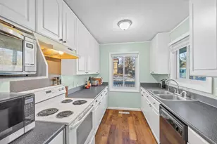 4933 Drummond Rd, Mound, MN 55364 - Photo 7