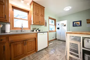 3705 Dennis Ln, White Bear Lake, MN 55110 - Photo 9