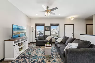 856 Ridgecrest Street, River Falls, WI 54022 - Photo 11