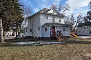 209 4th Ave, Freeborn, MN 56032 - Photo 1