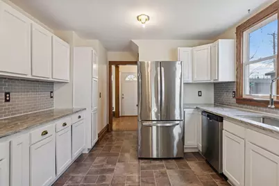 1329 Hague Avenue, Saint Paul, MN 55104 - Photo 11