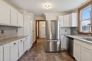 1329 Hague Ave, Saint Paul, MN 55104 - Photo 11