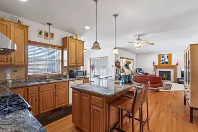 9727 Linden Avenue N, Brooklyn Park, MN 55443 - Photo 19