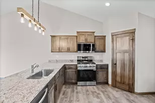 885 Watertown Ave, Delano, MN 55328 - Photo 3