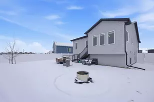 2551 72nd Ave S, Fargo, ND 58104 - Photo 3