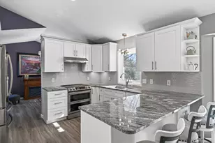 11313 71st Ave N, Maple Grove, MN 55369 - Photo 13