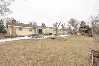 1600 Amy Lane, Brooklyn Center, MN 55430 - Photo 15