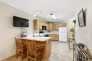 1900 Magnolia Pl, Hudson, WI 54016 - Photo 11