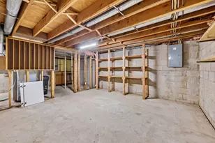 812 Oriole Ln, Chaska, MN 55318 - Photo 39