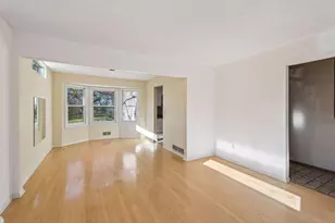812 Oriole Ln, Chaska, MN 55318 - Photo 9