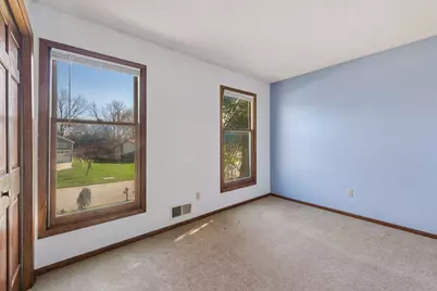 812 Oriole Lane, Chaska, MN 55318 - Photo 31