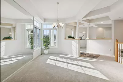 2437 Skyline Drive, Bloomington, MN 55425 - Photo 9