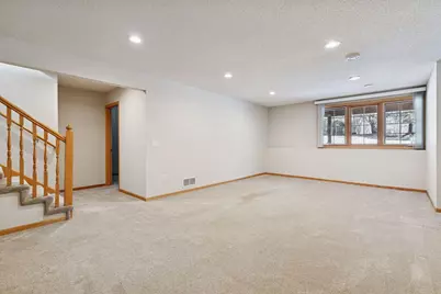 2437 Skyline Drive, Bloomington, MN 55425 - Photo 35