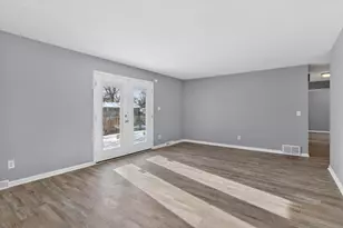 8941 48th Ave N, New Hope, MN 55428 - Photo 5