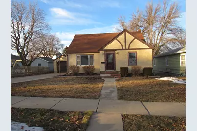315 E 12th Street, Blue Earth, MN 56013 - Photo 1