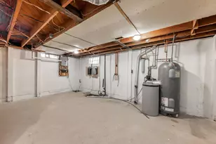 315 E 12th St, Blue Earth, MN 56013 - Photo 27