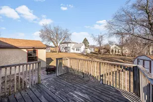 315 E 12th St, Blue Earth, MN 56013 - Photo 37