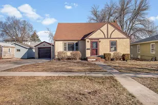 315 E 12th St, Blue Earth, MN 56013 - Photo 31