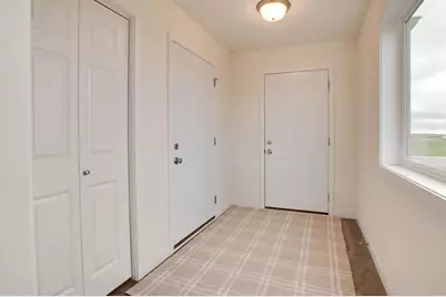 6860 32nd Street S, Fargo, ND 58104 - Photo 3