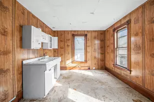 614 N Estey St, Luverne, MN 56156 - Photo 11