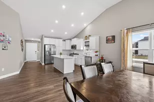 18693 Hamel Dr, Lakeville, MN 55044 - Photo 3