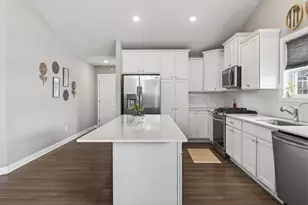 18693 Hamel Dr, Lakeville, MN 55044 - Photo 15