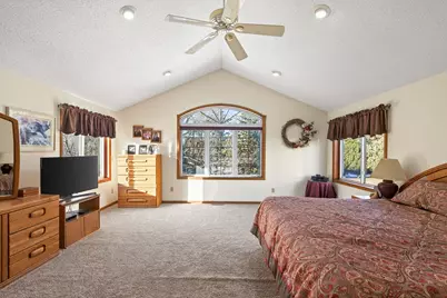 2539 Highwood Avenue E, Maplewood, MN 55119 - Photo 9