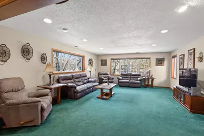 2539 Highwood Avenue E, Maplewood, MN 55119 - Photo 17