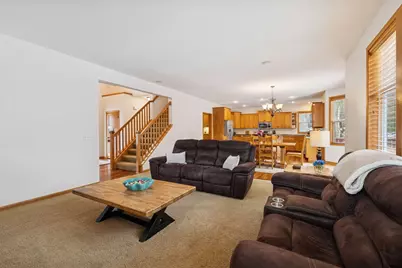 18633 Irvine Way, Lakeville, MN 55044 - Photo 7