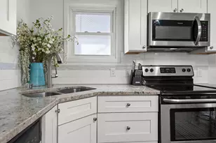 602 Edmund Ave, Saint Paul, MN 55103 - Photo 13