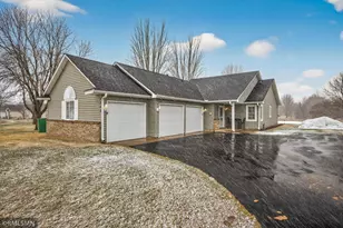 1843 Pioneer Ln, Centerville, MN 55038 - Photo 1