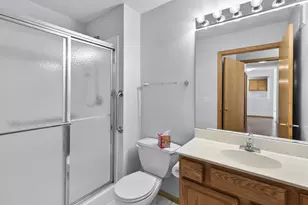 2496 County Rd C2 W, Roseville, MN 55113 - Photo 23