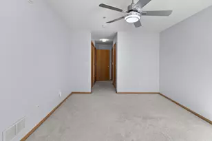 2496 County Rd C2 W, Roseville, MN 55113 - Photo 21