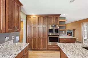 2225 Chestnut Rd, Hamel, MN 55340 - Photo 7