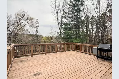 302 River Bluff Avenue, Sandstone, MN 55072 - Photo 11