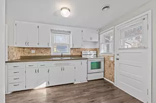 2740 Larch Ln N, Plymouth, MN 55441 - Photo 13