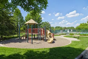 10723 Maple Blvd, Woodbury, MN 55129 - Photo 37