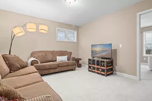 10723 Maple Blvd, Woodbury, MN 55129 - Photo 31