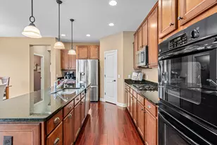 10723 Maple Blvd, Woodbury, MN 55129 - Photo 9