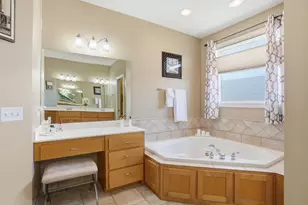 10140 Deer Haven Ct, Lakeville, MN 55044 - Photo 23