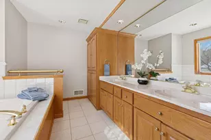 5043 Isle Ave N, Lake Elmo, MN 55042 - Photo 29