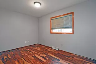 323 Morningside Cir, Saint Paul, MN 55119 - Photo 13